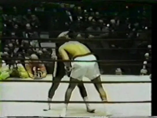 1970-02-16 Jimmy Ellis vs Joe Frazier (vacant WBC, WBA & NYSAC World Heavyweight Titles)