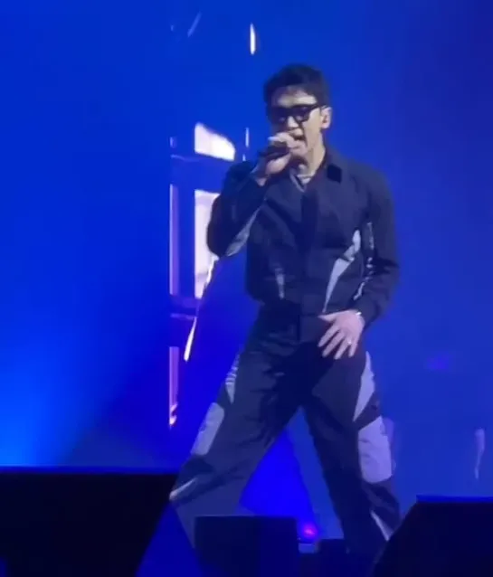 08-04-2023 @rain_oppa Performance at the Marina Bay Sands Hotel (1) Cr. @tto