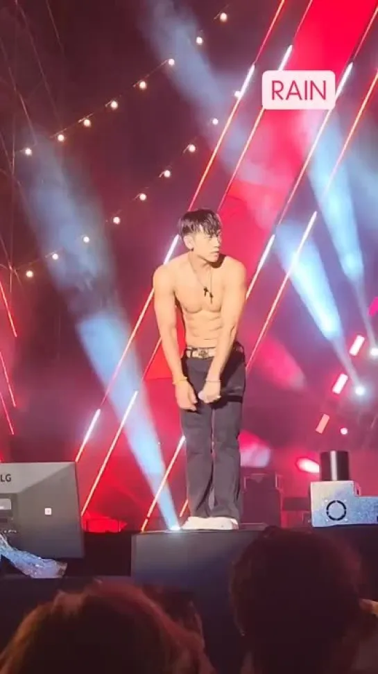 17.09.2022 Rainbow Music & Camping Festival 2022 30 Sexy Fancam от @ congmir