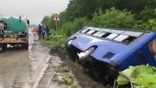 Два человека пострадали в ДТП с участием пассажирского автобуса на Сахалине