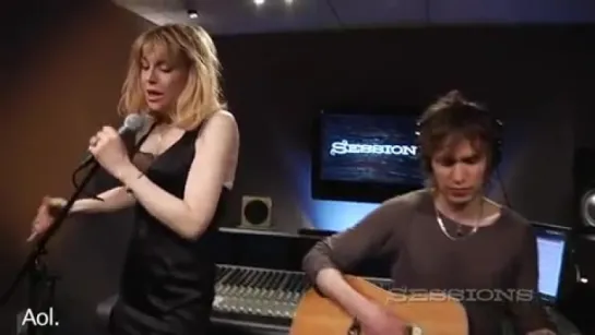 Courtney Love - Pretty Your Whole Life  (acoustic live)