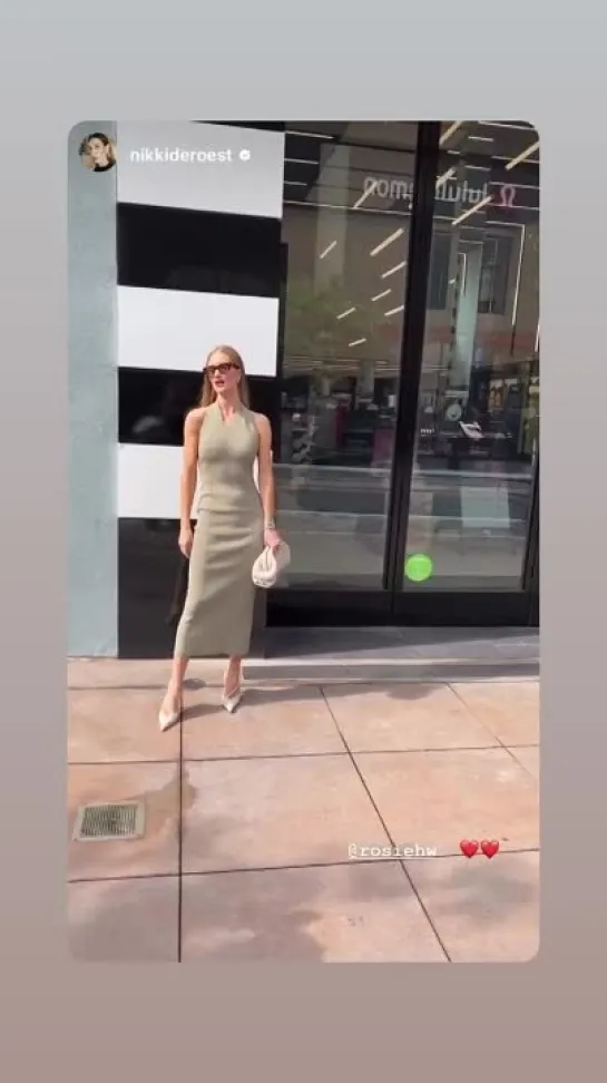 Видео_от_››_OH,_ROSIE!_ROSIE_HUNTINGTON-.mp4