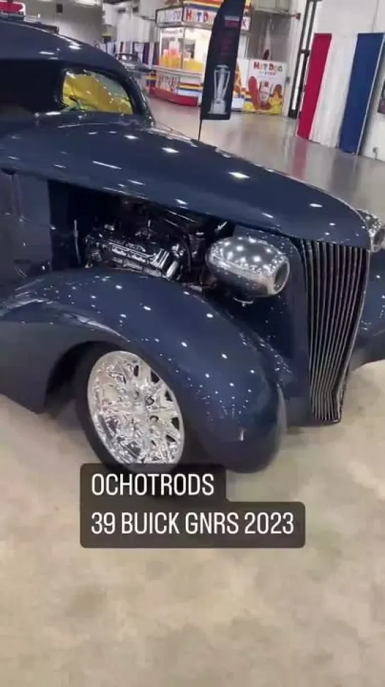 What_a_good_looking_1937_Buick!_Grand_na.mp4