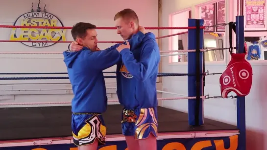 Muay Thai 4 Great Drills to Develop a Strong Clinch Tutorial