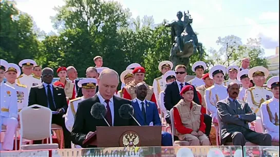 Выступление на параде в честь Дня Военно-Морского Флота.