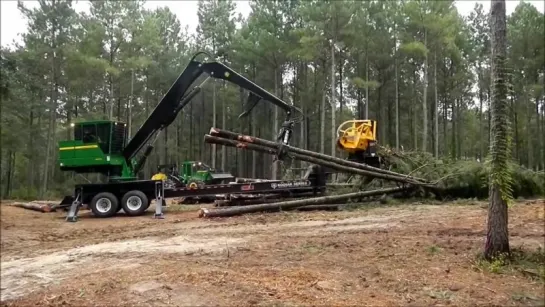 John Deere Log Loader