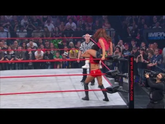 Mickie James vs Gail Kim (Final Resolution 2011) TNATION.RU