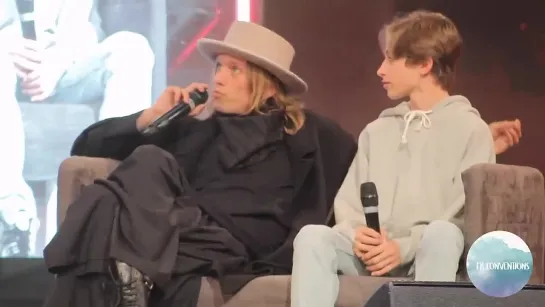 Jamie Campbell Bower at GCC talks about Joseph Quinn, Stranger Things, new tour and Twilight