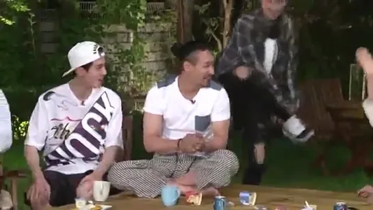 [140708] SBS Roommate EP10 Unaired Footage: Чанёль провтив Бом - танцевальный бой