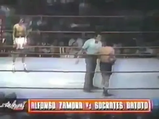 1975-12-06 Alfonso Zamora vs Socrates Batoto (WBA Bantamweight Title)