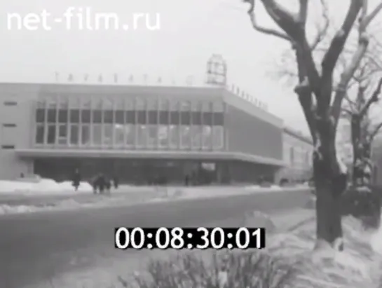 Предновогодний Петрозаводск. Новый универмаг Карелия 1967