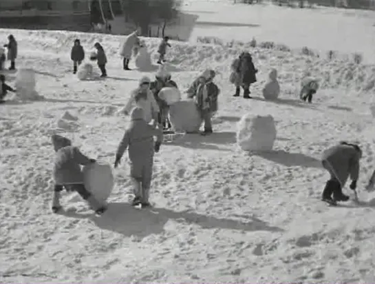 Дети лепят из снега 1968, СССР короткометражный