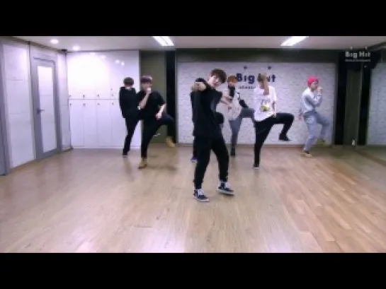 BTS - Boy In Luv (dance practice)