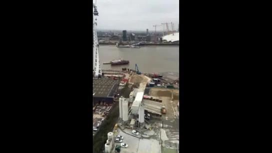 Mysterious Giant Creature_Object In The Thames