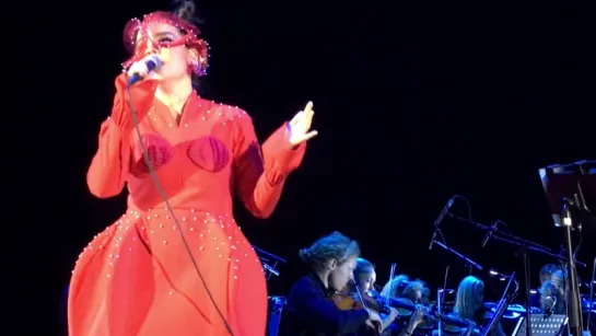 Björk - Jóga - Eventim Apollo, London, 24-Sep-2016 - Bjork