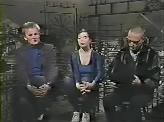 Sugarcubes - interview on MTV 120 Minutes X-Ray (1989) - Bjork