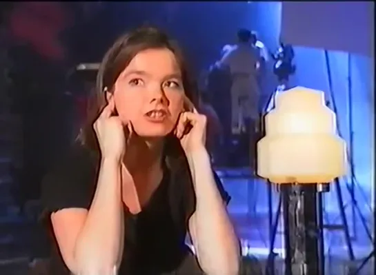 Björk interview on the O-Zone (1993)