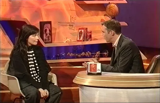 Björk - interview at Johnny Vaughan Show (2002) - Bjork