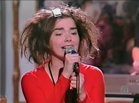 Sugarcubes - Motorcrash - Live at SNL (1988) - Bjork