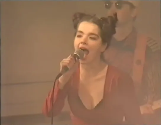 Sugarcubes - Gold - live at Sól úr Sorta (1991) - Bjork