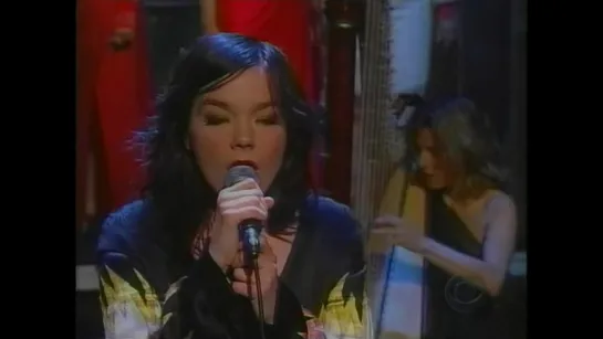 Björk - Pagan Poetry - live on David Letterman show (2001) - Bjork