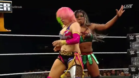 Asuka vs Ember Moon (NXT Women's title)