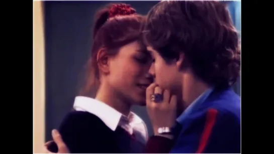 Rebelde Way / Мятежный дух (Пабло и Марисса) -  Wish You Were Here