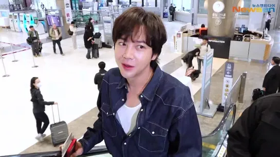 장근석(JangKeunSuk) Airport Departure 14.04.2023 (NewsenTV)