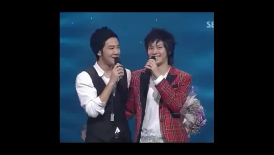 2007   SBS шоу Inkigayo МС с Хичолем