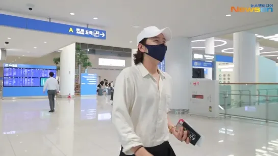 장근석(JANGKEUNSUK), 심멎 눈웃음에 심장아 나대지마 (인천공항 입국) _ ICNAirport Arrival 22.07.10 #NewsenTV