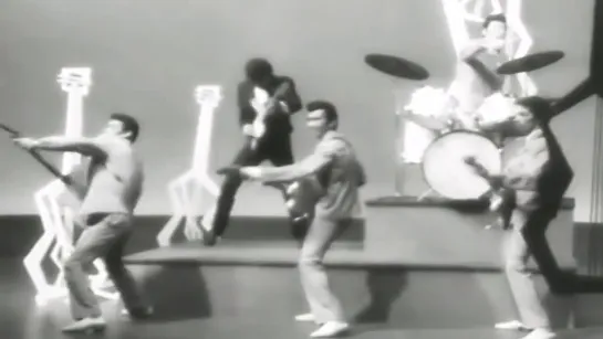 TIELMAN BROTHERS — Bossa Nova Baby (live at Dutch TV show • 1958)