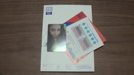 Unboxing F(x) - 4 Walls (Krystal)