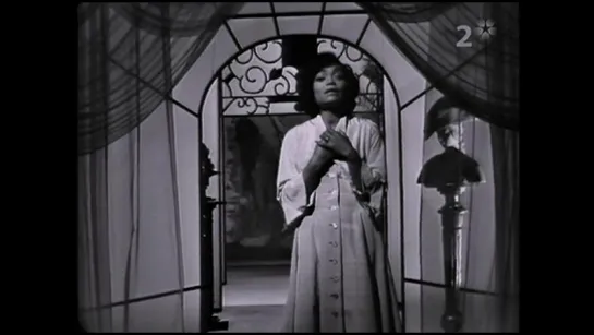 Eartha Kitt - Live In Kaskad (excerpts) (Swedish TV, SVT 1) (1962)