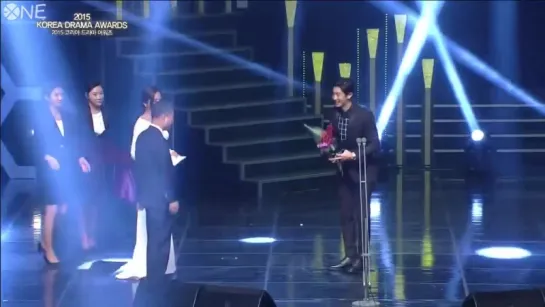 [РУС.САБ] 151009 EXO Chanyeol Korea Drama Awards 2015 Best New Male Actor