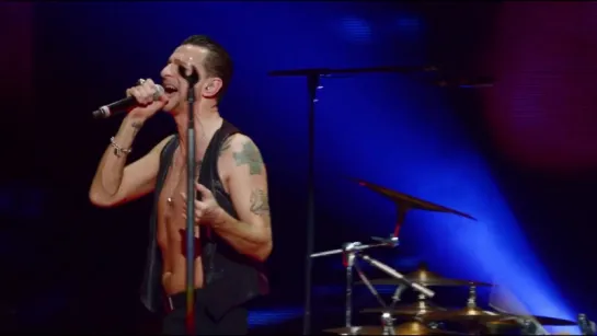 Depeche Mode - Alive in Berlin [2014] 720 HD [vk.com/hd_live_music]