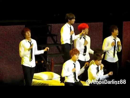 `FANCAM` 141213 | Bangtan - Blanket Kick @ The Red Bullet (Сингапур)