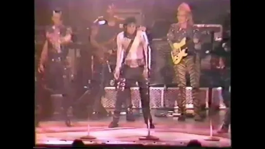 Michael Jackson Bad Tour Amazing Dance Moves