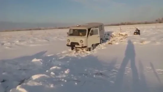 Не зря говорят, что не стоит хлопать дверью в машине