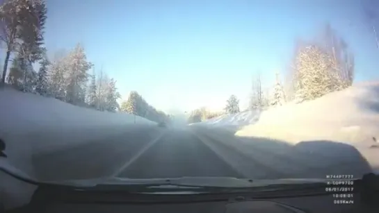 Всего-лишь безобидное облачко на дороге, подумал водитель