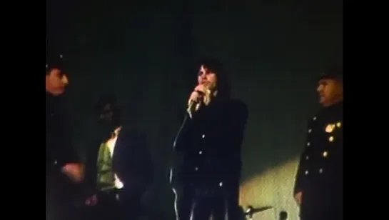 Jim Morrison Arrested On Stage In New Haven 09.12.1967