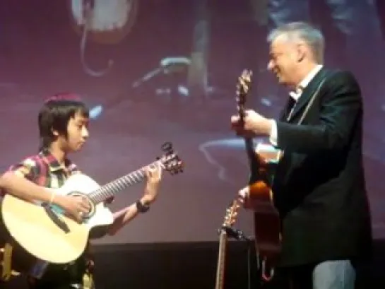 Tommy Emmanuel with Sungha Jung