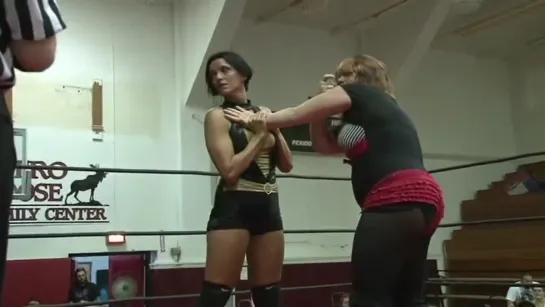 Mickie Knuckles vs Brittany Force