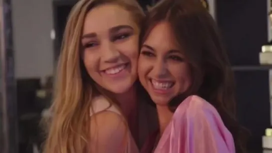 Riley Reid и Kendra Sunderland