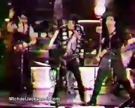 1. Wanna Be Startin' Somethin' (Bad Tour Osaka 1987)