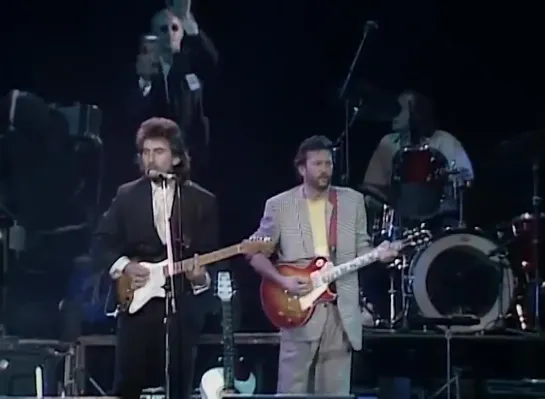 George Harrison   Ringo Starr - While My Guitar Gently Weeps (The Princes Trust Rock Gala 1987)