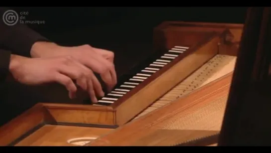 787 J. S. Bach - Three part Invention or Sinfonia C major - BWV 787- Benjamin Alard