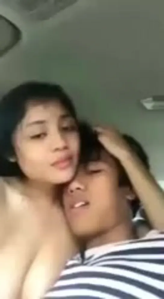 abg bali, mesum di mobil.mp4