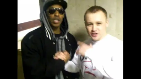 Onyx - 2010 - April 25 - Moscow (Dvorets Sporta Luzhniki) - Fredro Starr with Antonio MadFace (перед концертом)