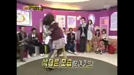 SNSD singing and dancing cut