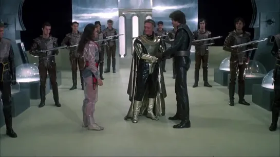 Столкновение звезд / Сокрушитель Звезд  / StarCrash 1978 г.